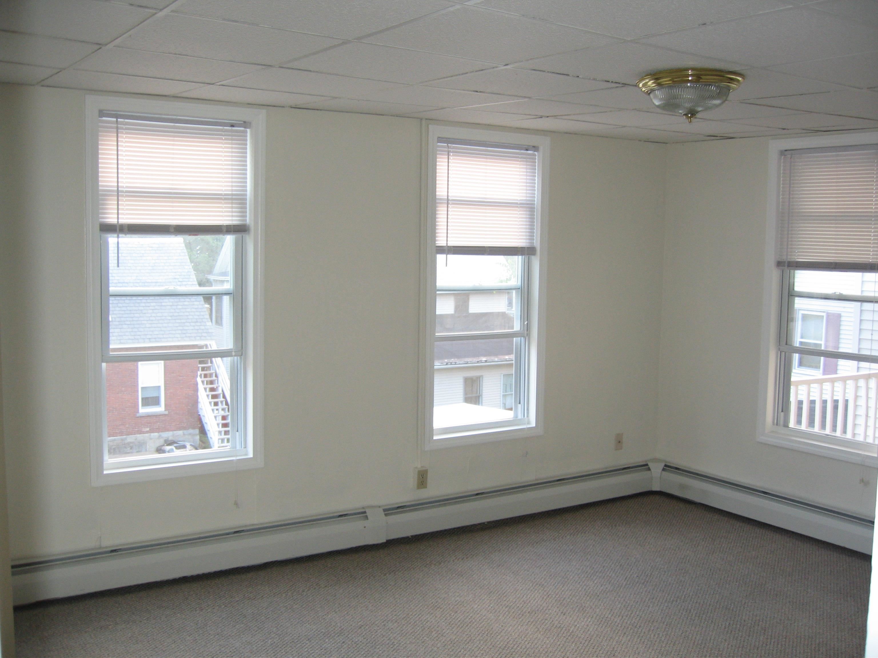 400 Hanover Street Manchester, NH 03104 - Photo 19 of 24 Gallery Image 19