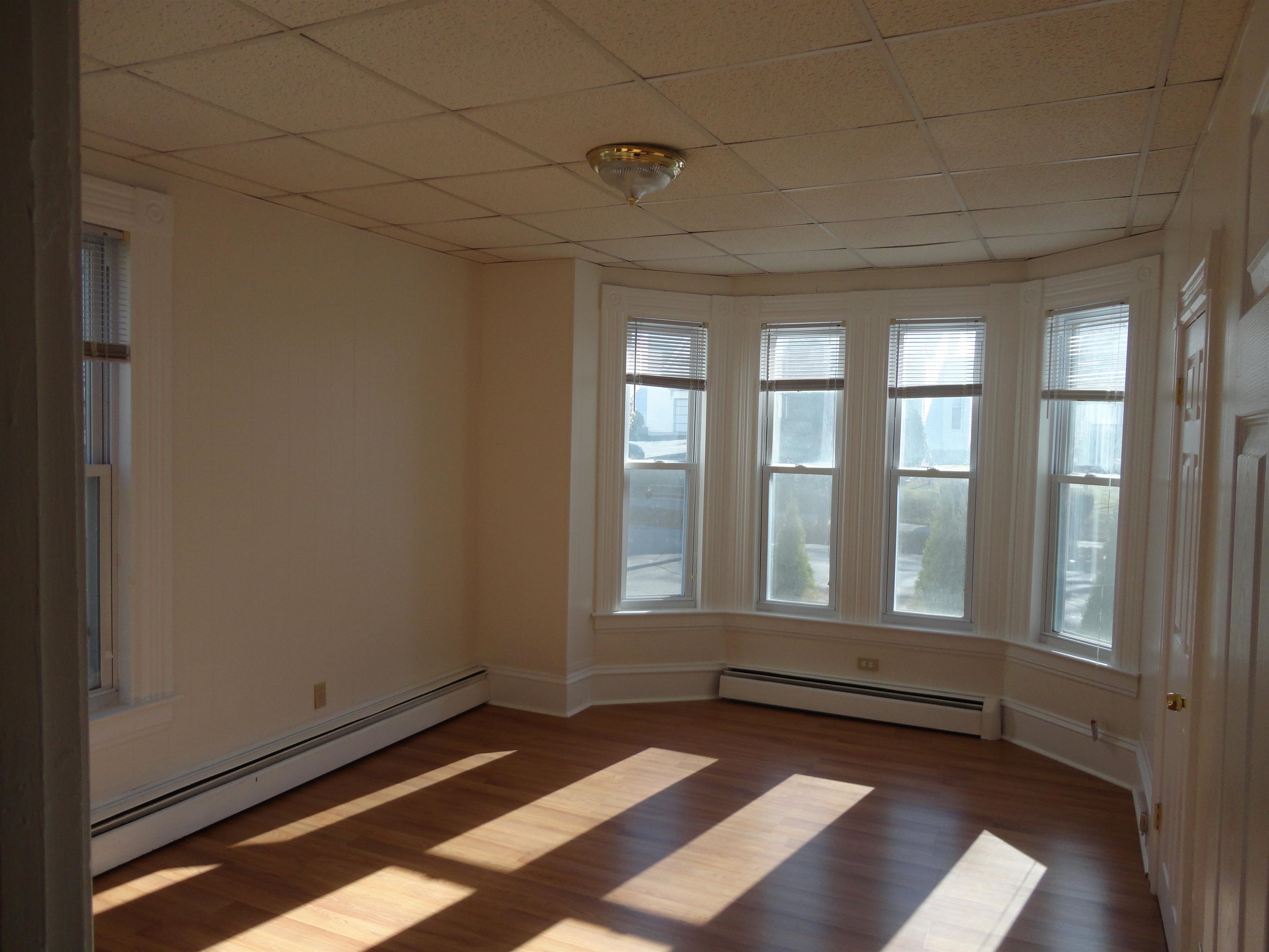 400 Hanover Street Manchester, NH 03104 - Photo 8 of 24 Gallery Image 8
