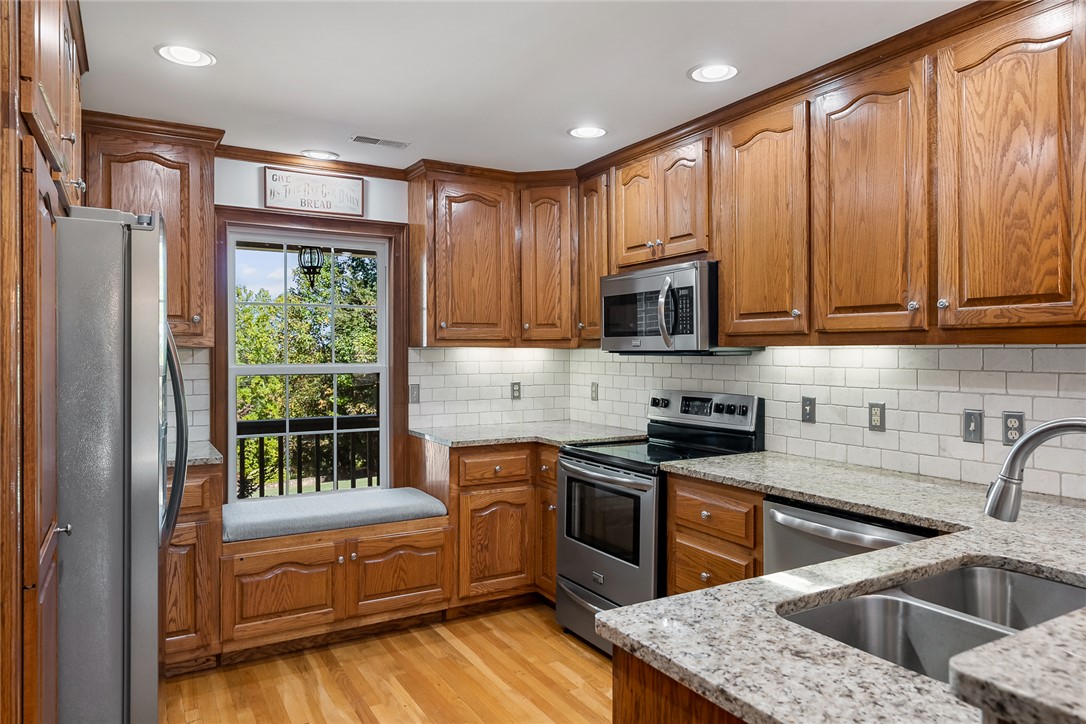 119 Devon Court Easley, SC 29640 - Photo 10 of 42