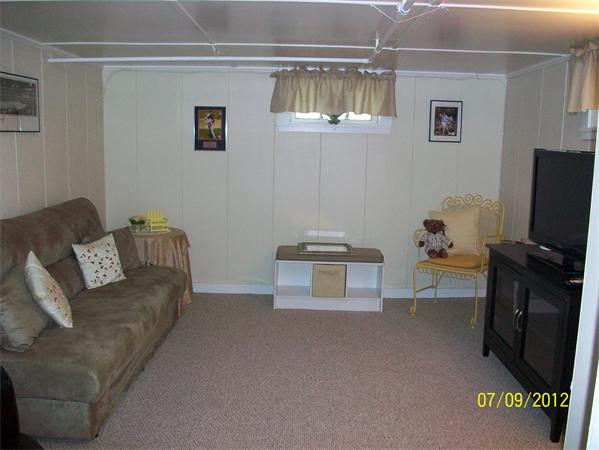 44 Hawley Road Wakefield, MA 01880 - Photo 16 of 25 Gallery Image 16