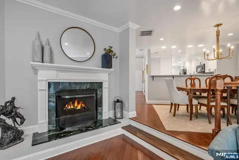 $775,000 | 94 Heather Lane, Wyckoff, NJ 07481