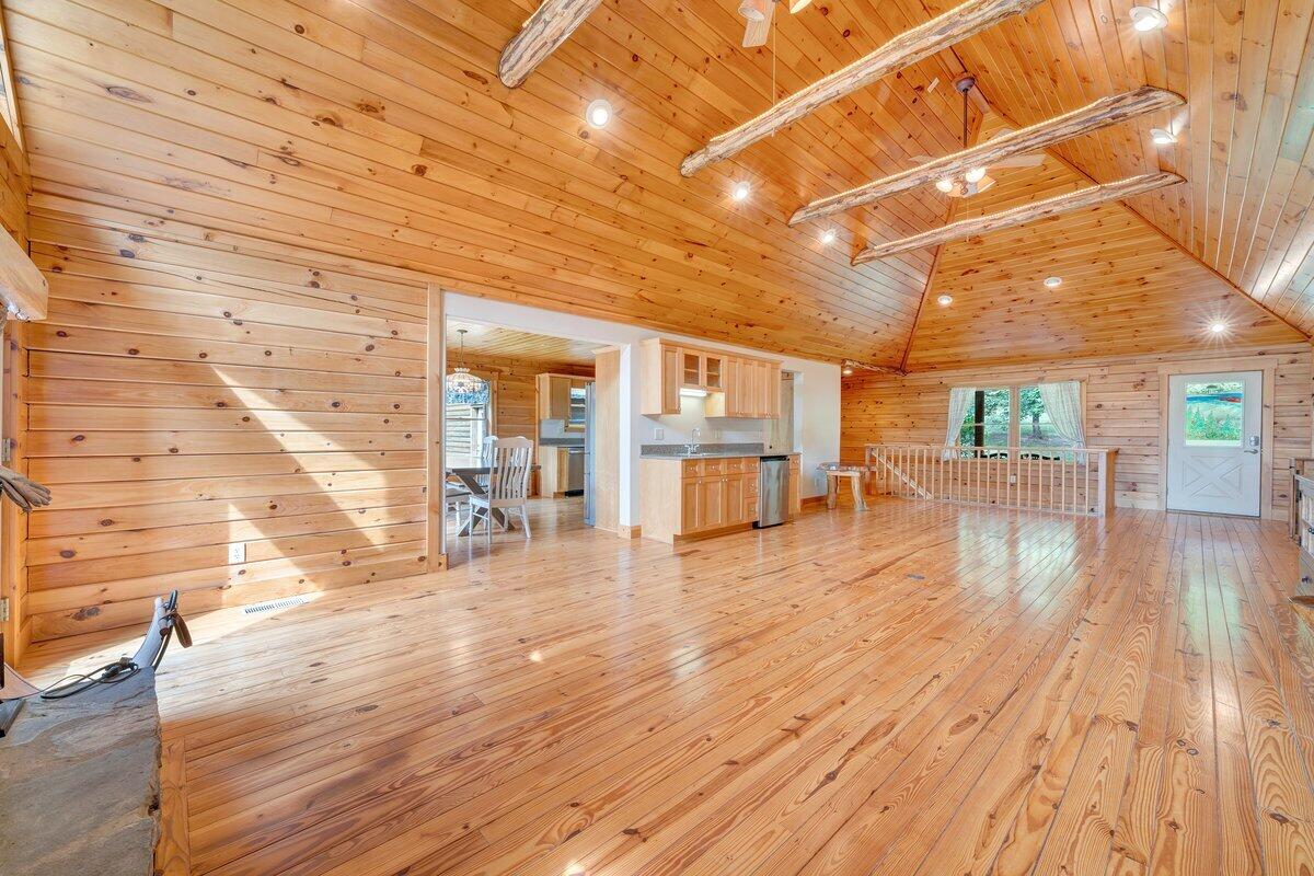 250 Knoll Ridge Lane Rocky Mount, VA 24151 - Photo 24 of 122 MIB06596