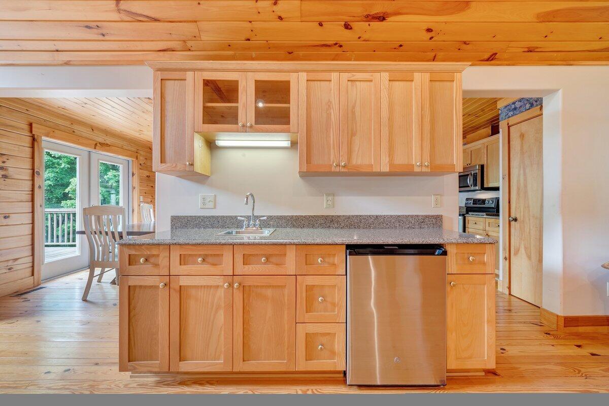 250 Knoll Ridge Lane Rocky Mount, VA 24151 - Photo 26 of 122 MIB06587