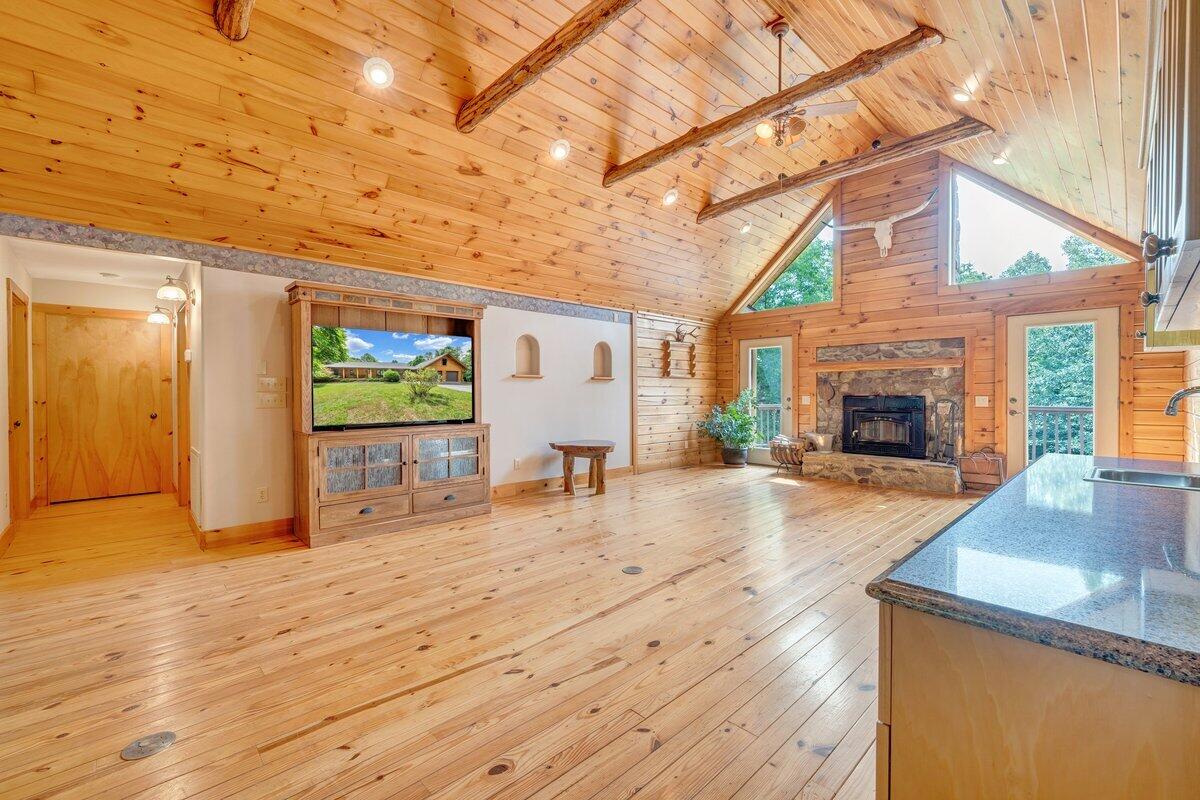 250 Knoll Ridge Lane Rocky Mount, VA 24151 - Photo 36 of 122 MIB06635