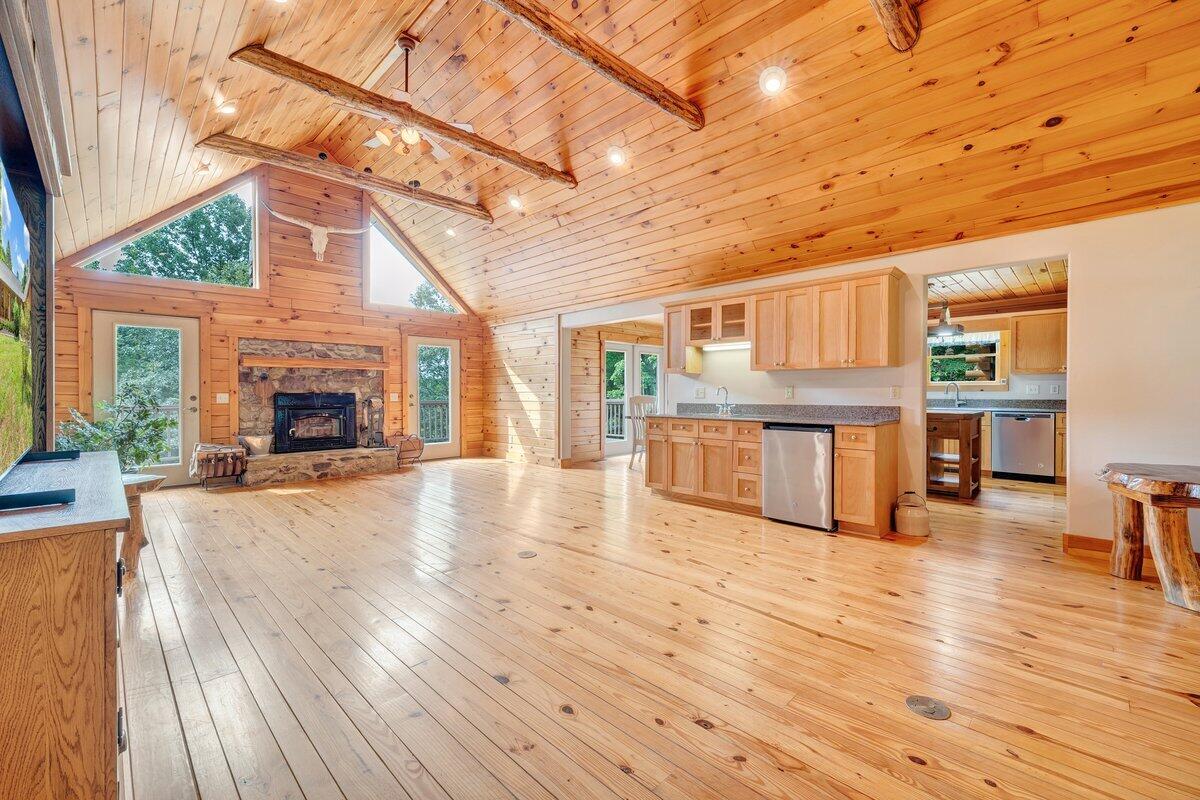 250 Knoll Ridge Lane Rocky Mount, VA 24151 - Photo 40 of 122 MIB06581