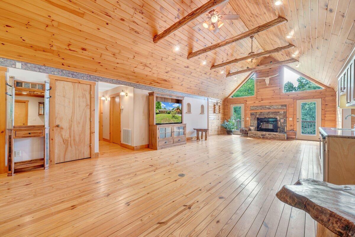 250 Knoll Ridge Lane Rocky Mount, VA 24151 - Photo 41 of 122 MIB06578