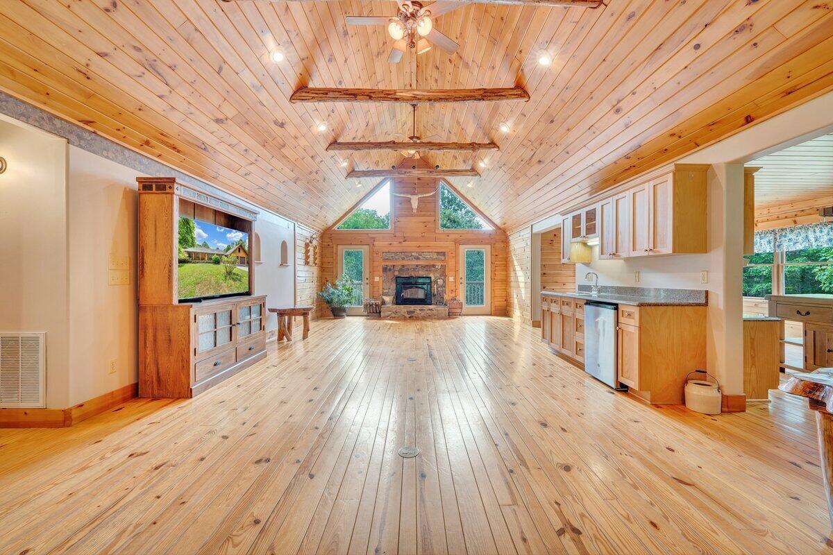 250 Knoll Ridge Lane Rocky Mount, VA 24151 - Photo 43 of 122 MIB06572