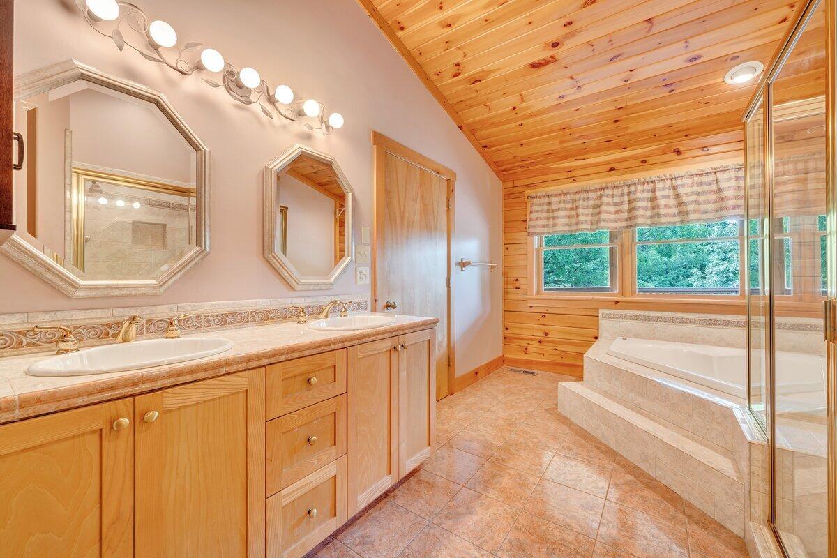 250 Knoll Ridge Lane Rocky Mount, VA 24151 - Photo 52 of 122 MIB06656