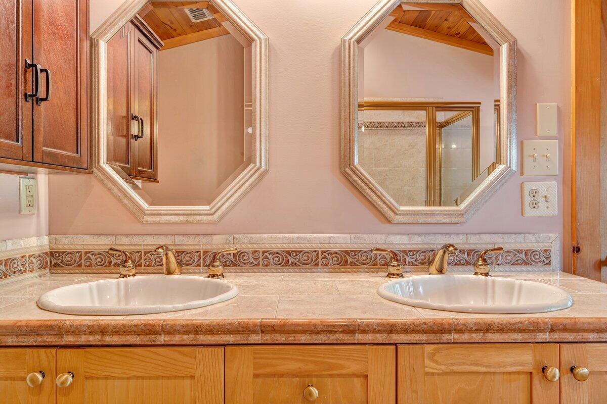 250 Knoll Ridge Lane Rocky Mount, VA 24151 - Photo 56 of 122 MIB06659