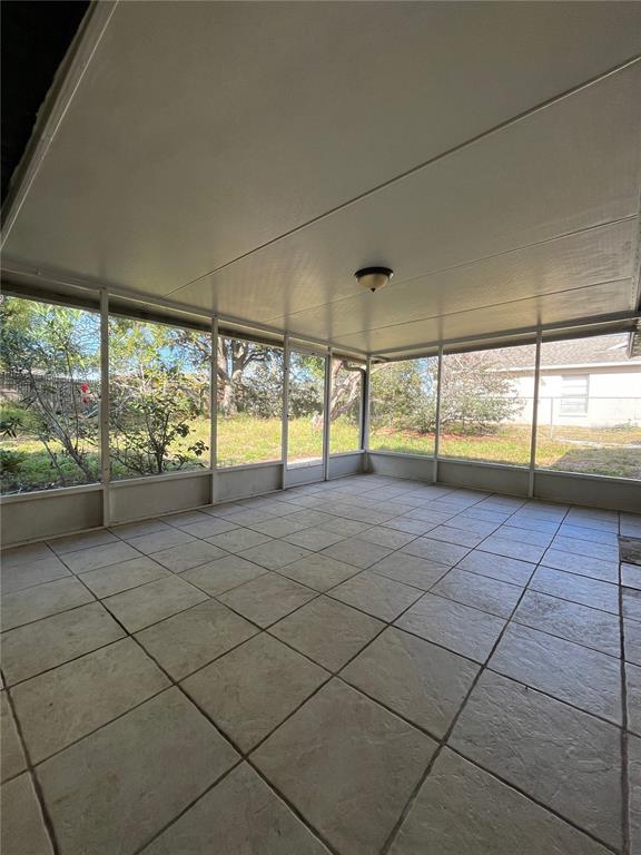 3222 Hammersmith Road Orlando, FL 32818 - Photo 29 of 29 a view of an empty room with a large window
