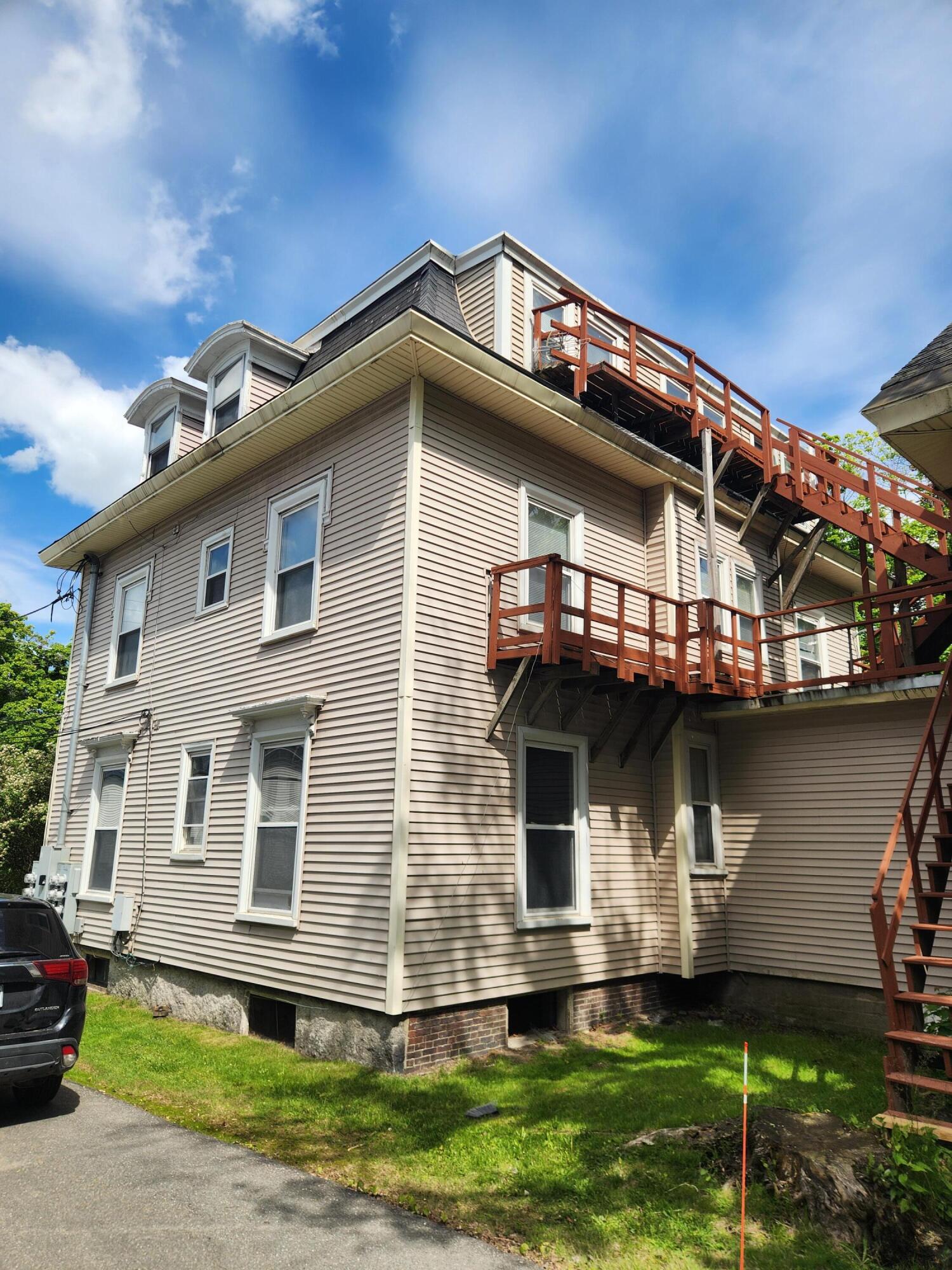 52 Ohio Street Bangor, ME 04401 - Photo 9 of 34 20260601_144328