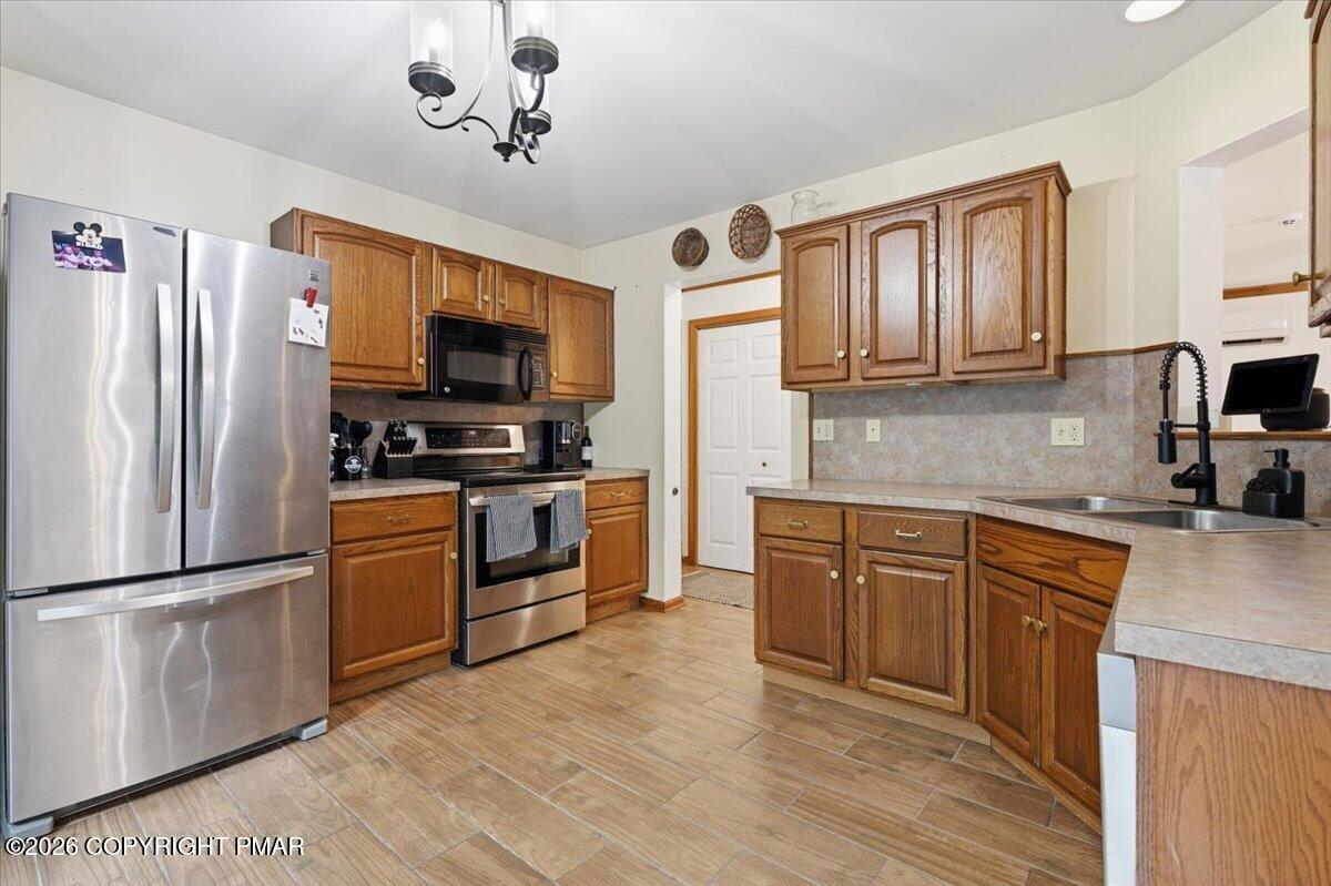 106 Seneca Road Albrightsville, PA 18210 - Photo 8 of 27 22-015_DSC00149