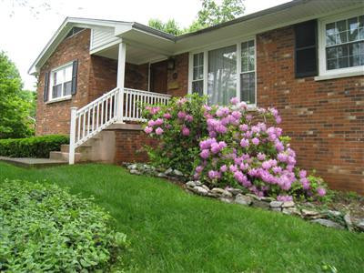 1429 Pine Meadow Road Lexington, KY 40504 - Photo 2 of 18 Photo 2