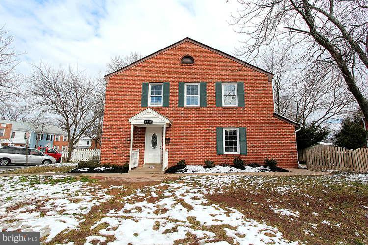 9219 Hood Road Manassas, VA 20110 - Photo 1 of 30 Exterior (Front)