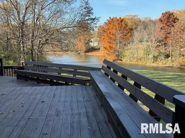 $525,000 | 16429 North Hawthorne Lane, Mount Vernon, IL 62864