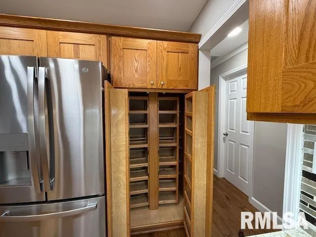 $525,000 | 16429 North Hawthorne Lane, Mount Vernon, IL 62864