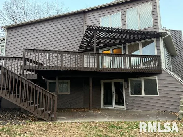 $525,000 | 16429 North Hawthorne Lane, Mount Vernon, IL 62864