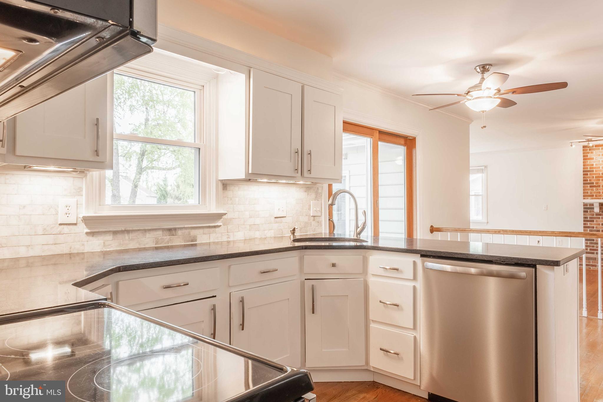 7206 Rainbow Lane Frederick, MD 21702 - Photo 12 of 53 Kitchen