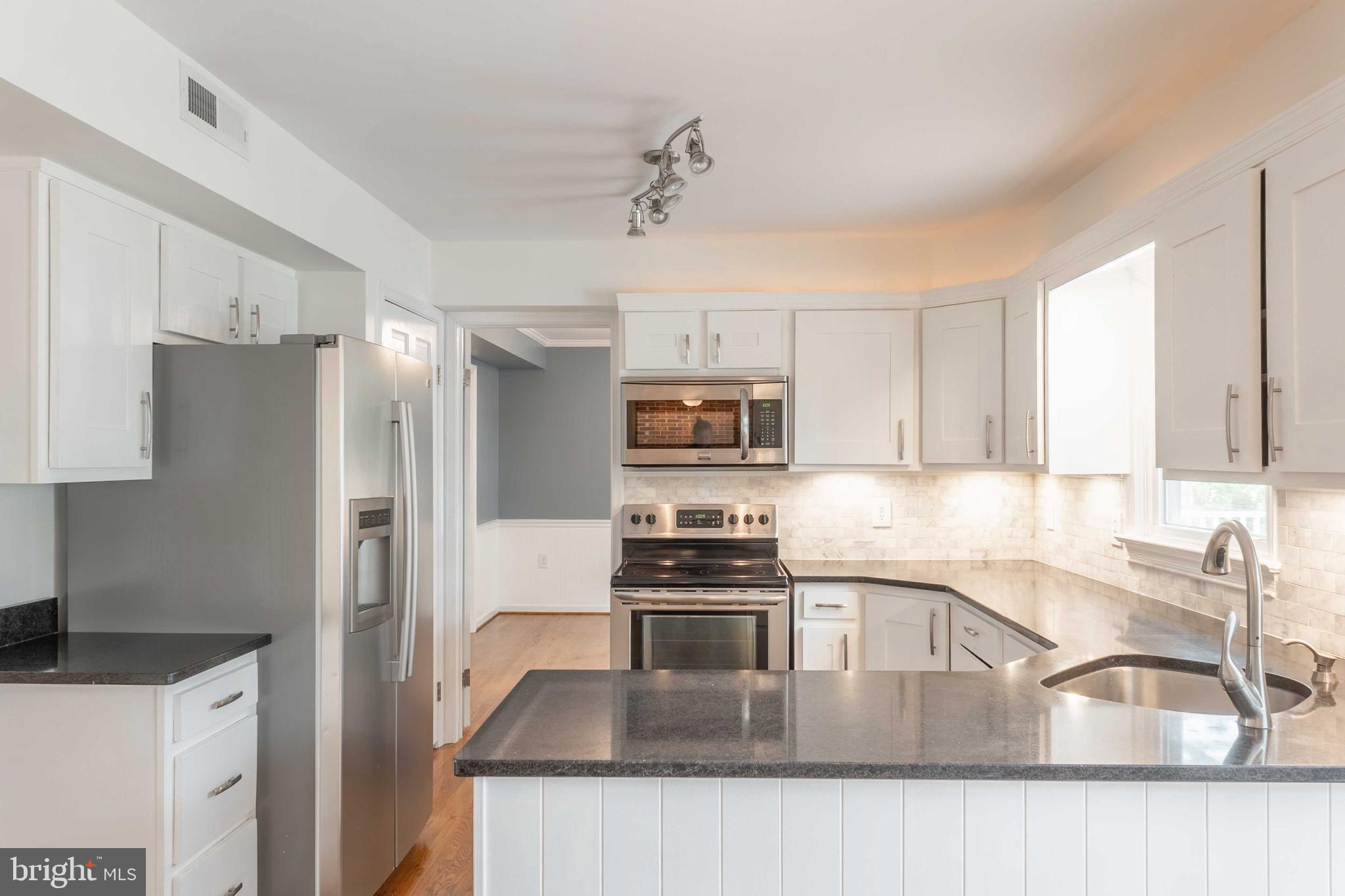 7206 Rainbow Lane Frederick, MD 21702 - Photo 15 of 53 Kitchen