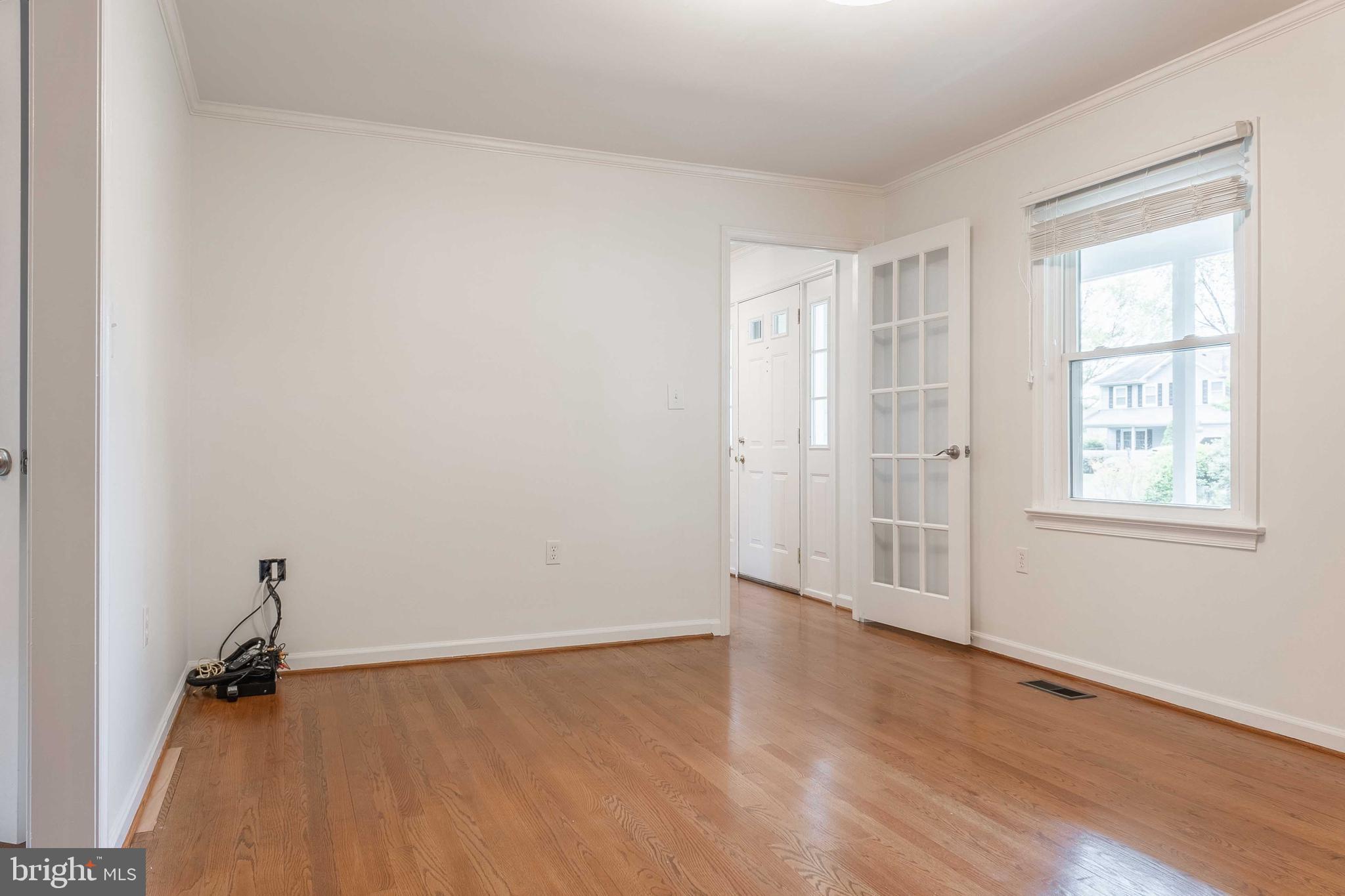 7206 Rainbow Lane Frederick, MD 21702 - Photo 26 of 53 Living Room