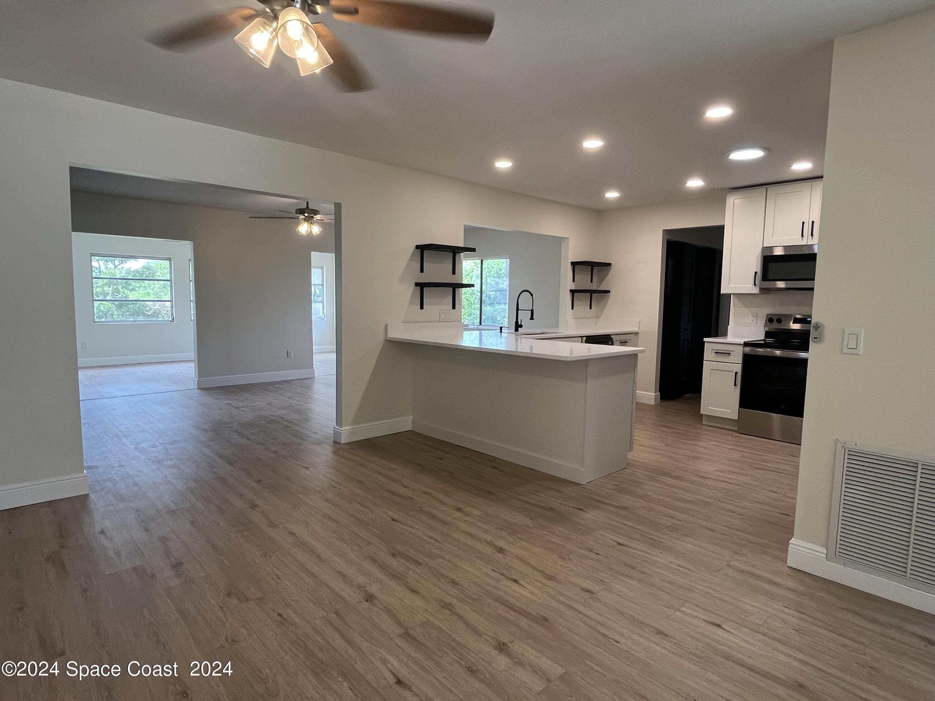 1171 Riviera Drive Northeast Palm Bay, FL 32905 - Photo 5 of 31 Photo Sep 14 2024, 1 35 09 PM