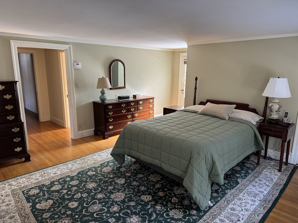 49 Metcalf Street Worcester, MA 01609 - Photo 18 of 38