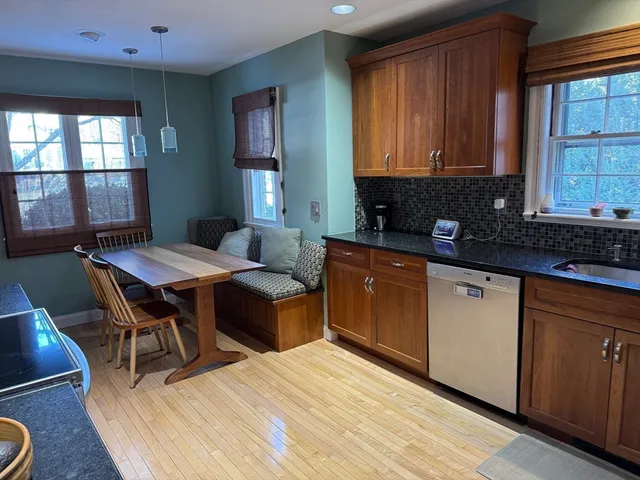 $709,900 | 49 Metcalf Street, Worcester, MA 01609