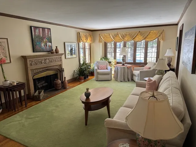 $709,900 | 49 Metcalf Street, Worcester, MA 01609