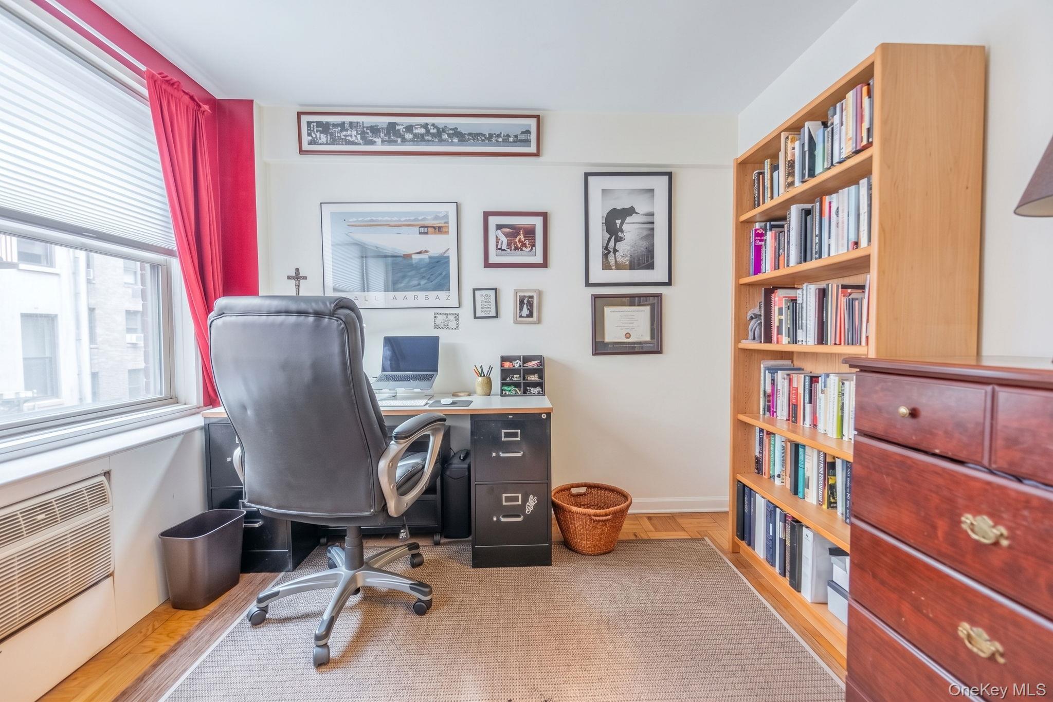 141 East 55th Street, Unit 4H Manhattan, NY 10022 - Photo 9 of 16 Gallery Image 9