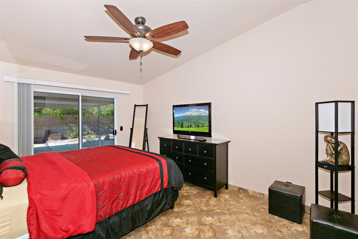 68360 Tortuga Road Cathedral City, CA 92234 - Photo 14 of 29 16-Primary Bedroom