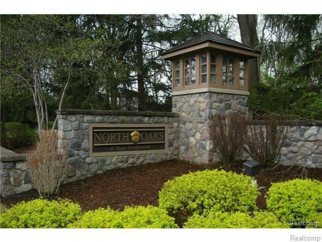 1794 Fox Run Rochester Hills, MI 48306 - Photo 13 of 36