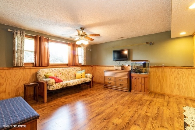 700 Amber Road New Lenox, IL 60451 - Photo 4 of 15