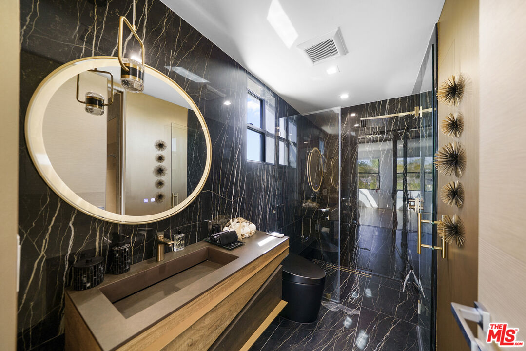 1500 Ocean Drive Oxnard, CA 93035 - Photo 36 of 75