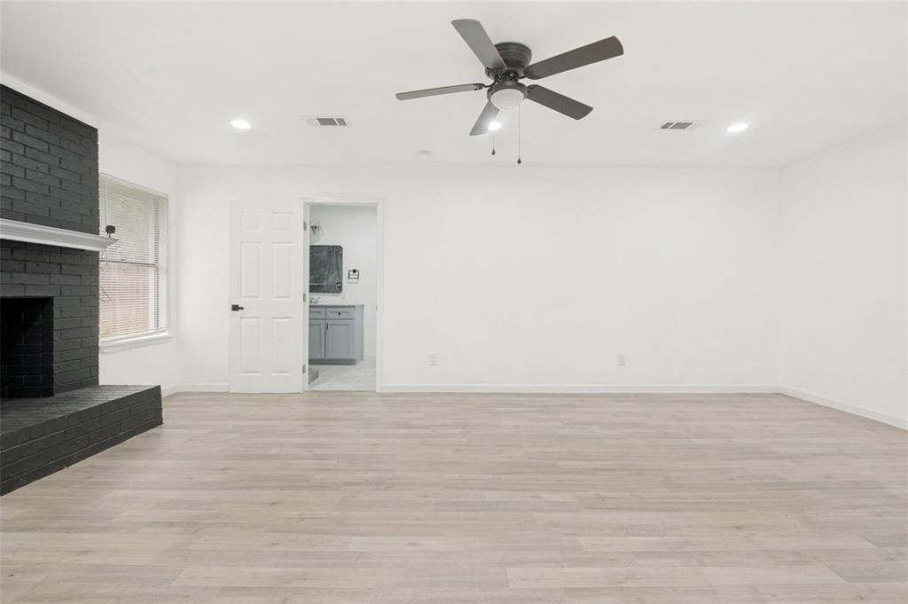2908 Legend Road Arlington, TX 76014 - Photo 6 of 29