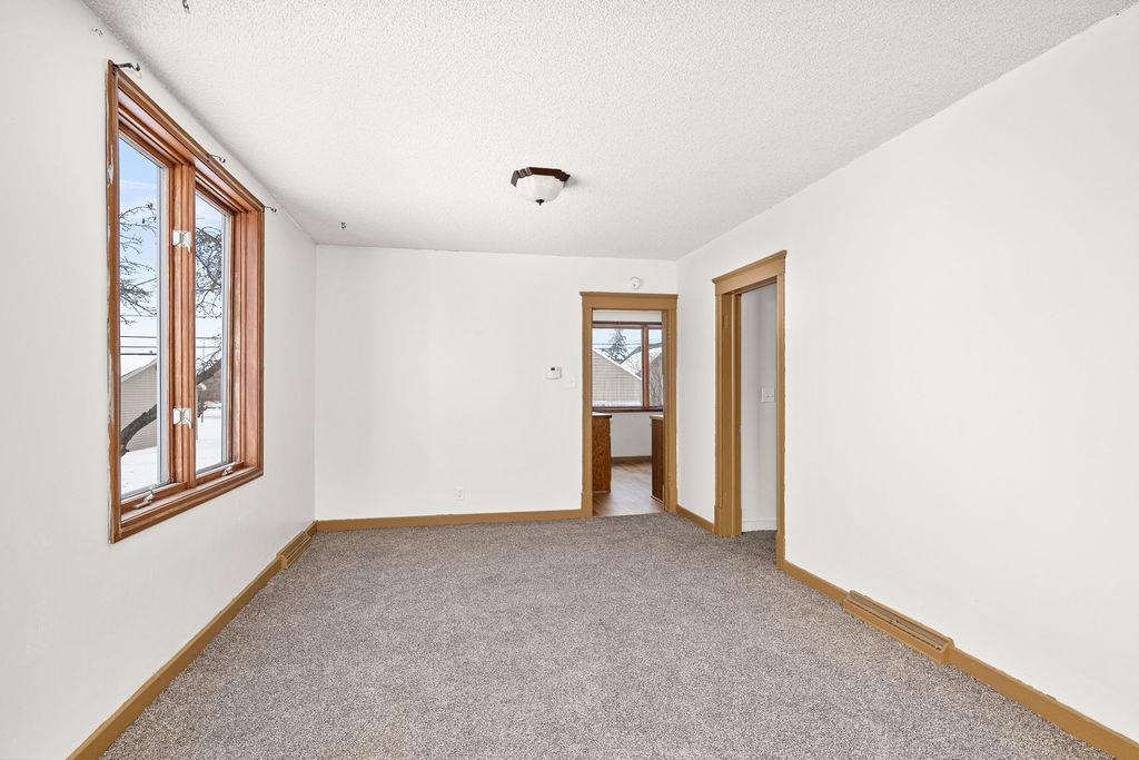 722 Fisher Avenue Superior, WI 54880 - Photo 11 of 22