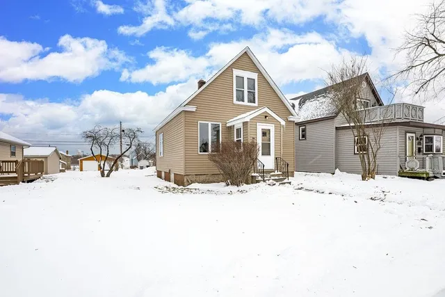 $169,900 | 722 Fisher Avenue, Superior, WI 54880
