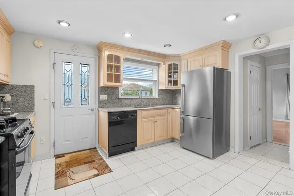 $1,075,000 | 31 Elmwood Avenue, West Harrison, NY 10604