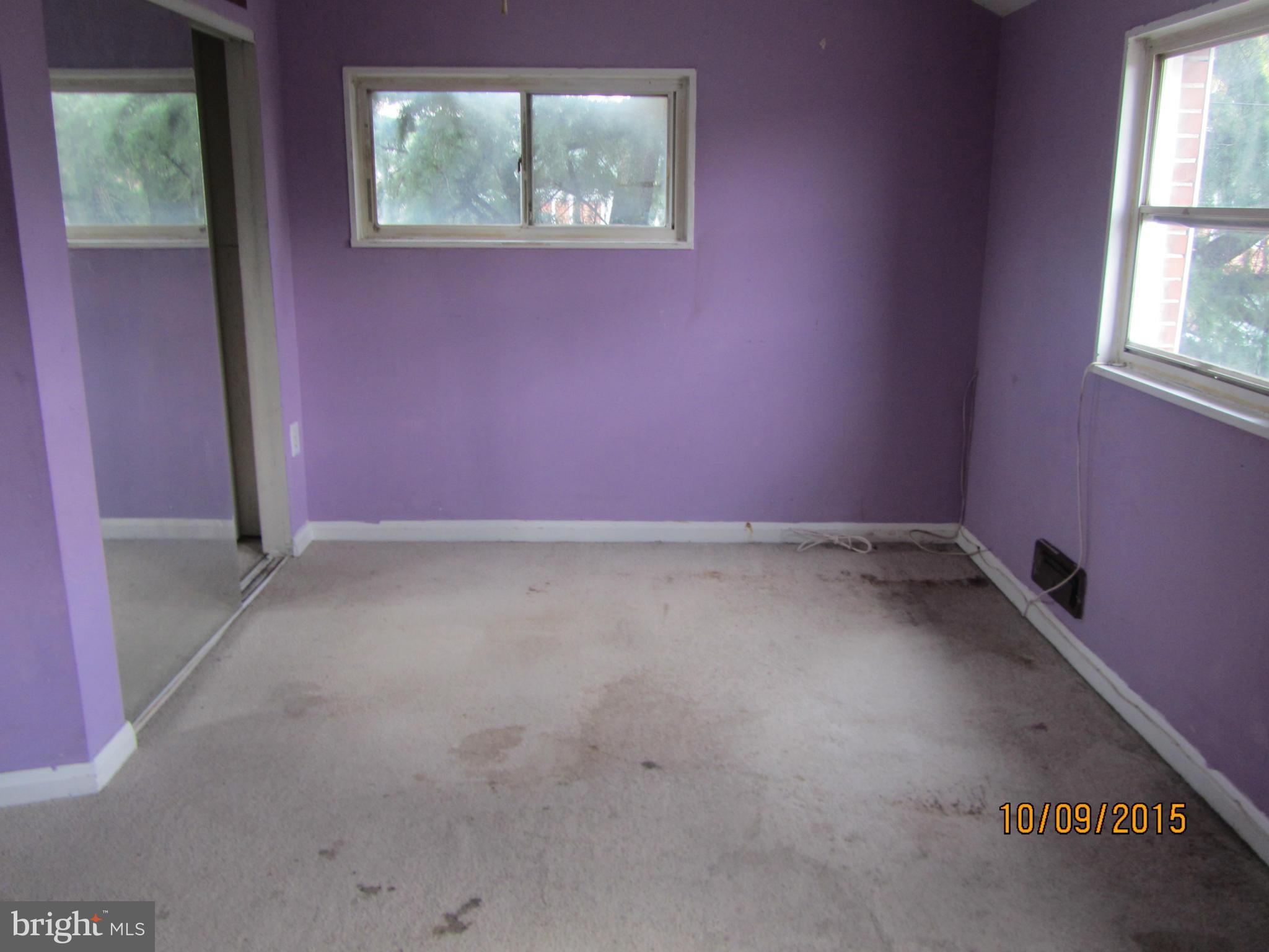 3227 Vulcan Road Baltimore, MD 21222 - Photo 15 of 17 an empty room with windows