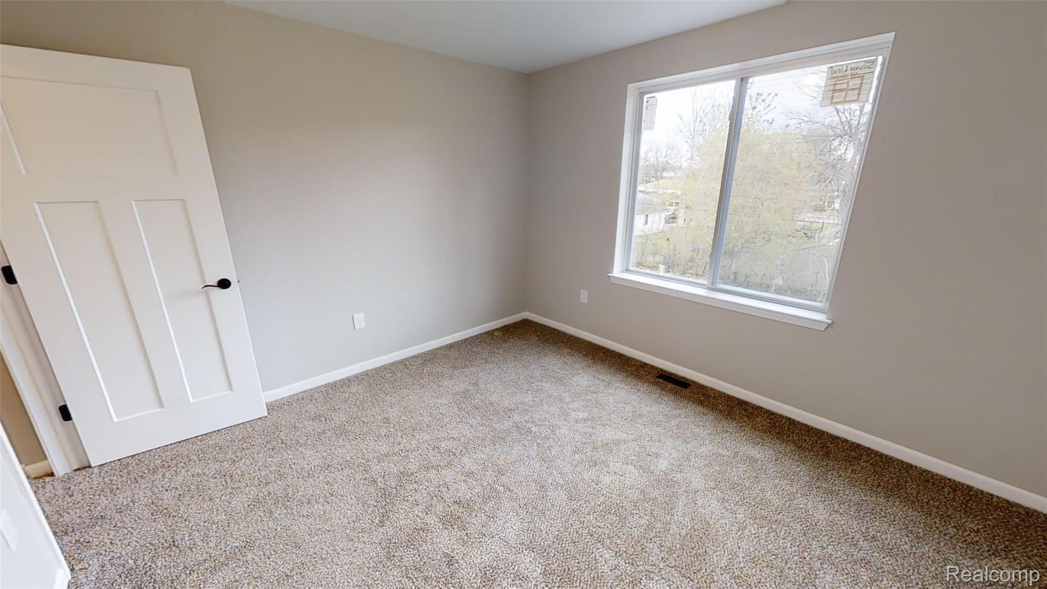 1 Hessel Rochester, MI 48307 - Photo 26 of 28 25.jpg