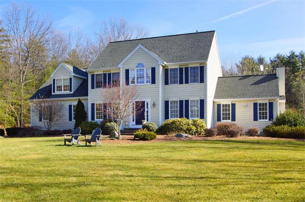 29 Parmenter Road Hudson, MA 01749 - Photo 1 of 30 Gallery Image 1