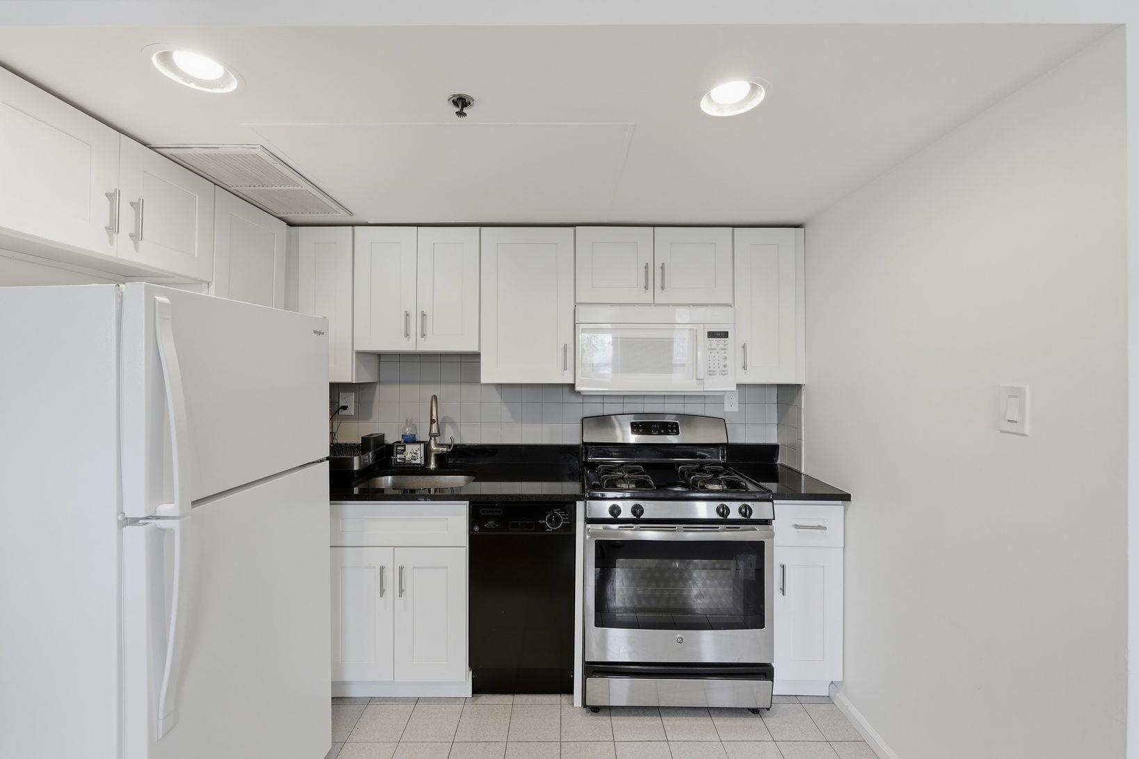 457 2nd Street, Unit 6 Hoboken, NJ 07030 - Photo 4 of 14