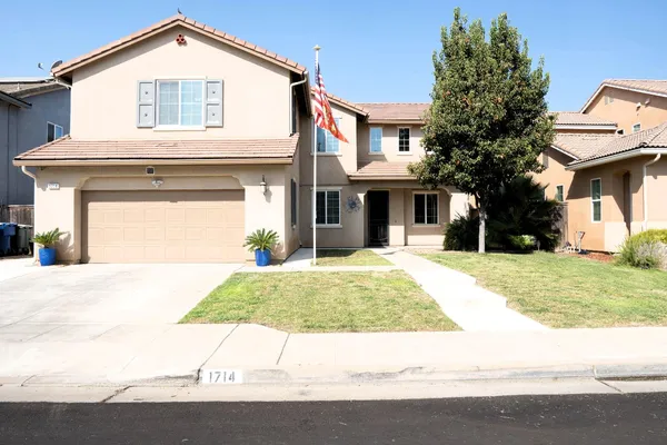 $569,000 | 1714 Graybark Avenue, Clovis, CA 93619
