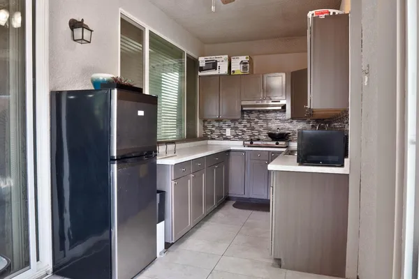 $569,000 | 1714 Graybark Avenue, Clovis, CA 93619