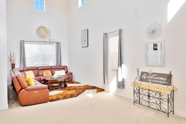 $569,000 | 1714 Graybark Avenue, Clovis, CA 93619