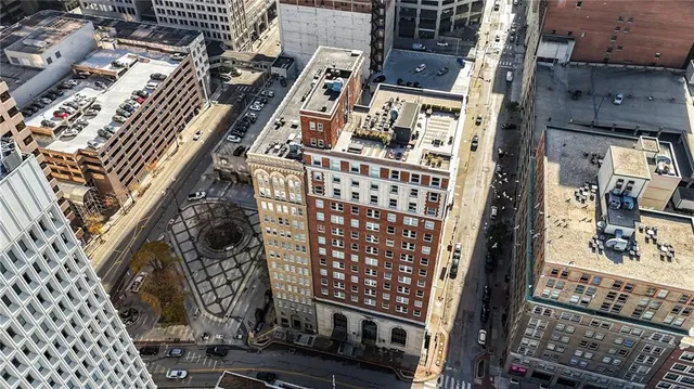 $205,000 | 21 West 10th Street, Unit 5C, Kansas City, MO 64105