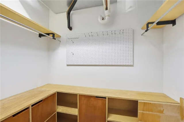 $205,000 | 21 West 10th Street, Unit 5C, Kansas City, MO 64105