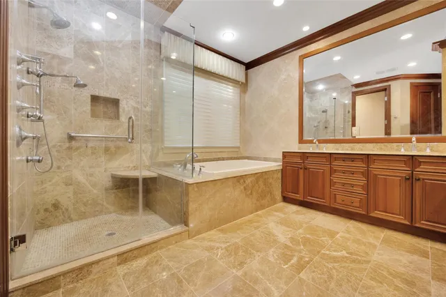 $2,120,000 | 19 Holiday Pond Road, Jericho, NY 11753