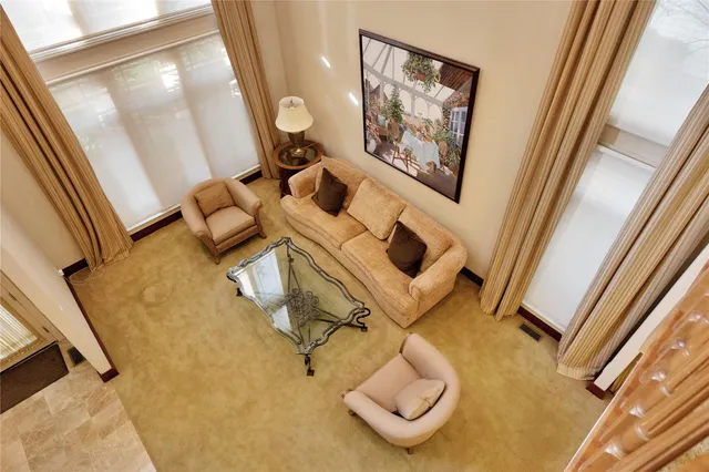 $2,120,000 | 19 Holiday Pond Road, Jericho, NY 11753