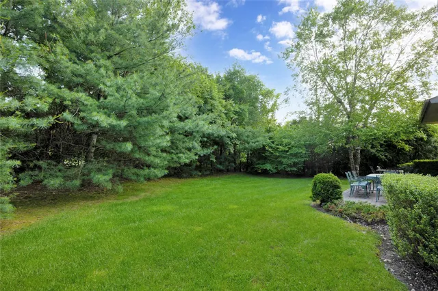 $2,120,000 | 19 Holiday Pond Road, Jericho, NY 11753