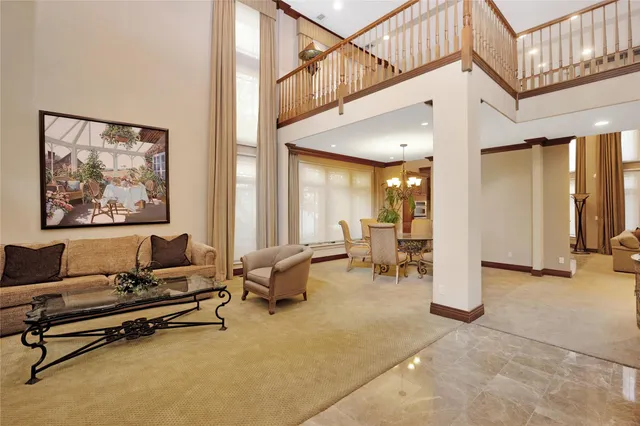 $2,120,000 | 19 Holiday Pond Road, Jericho, NY 11753